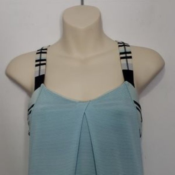LULULEMON Rest less tank (Sz 4) - Picture 2 of 10